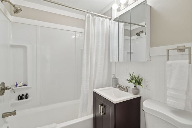 118 Pilgrim Road, Springfield, MA 01118