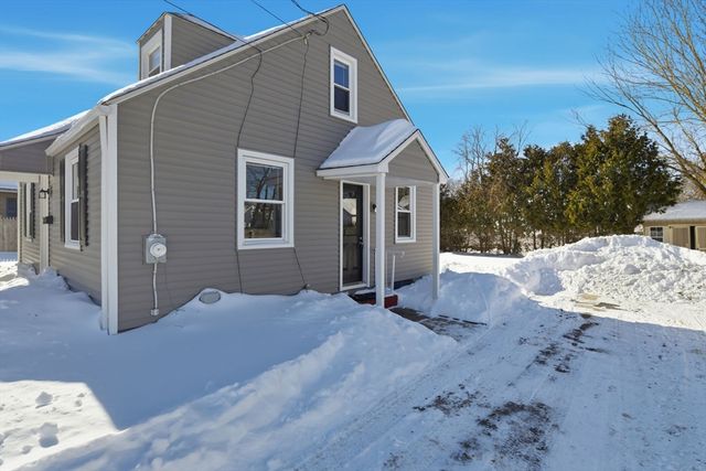 118 Pilgrim Road, Springfield, MA 01118