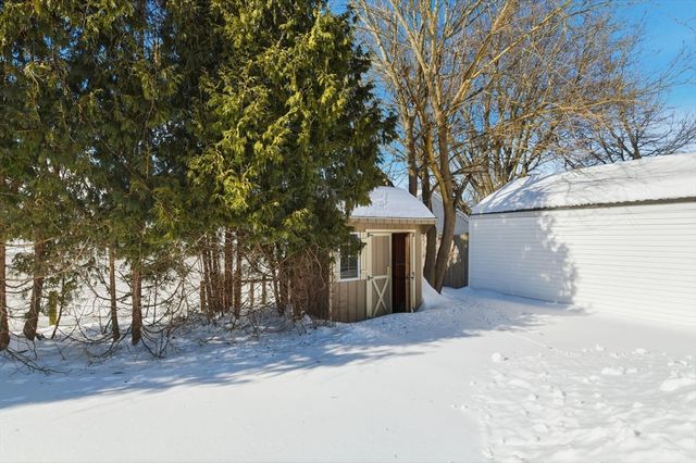 118 Pilgrim Road, Springfield, MA 01118