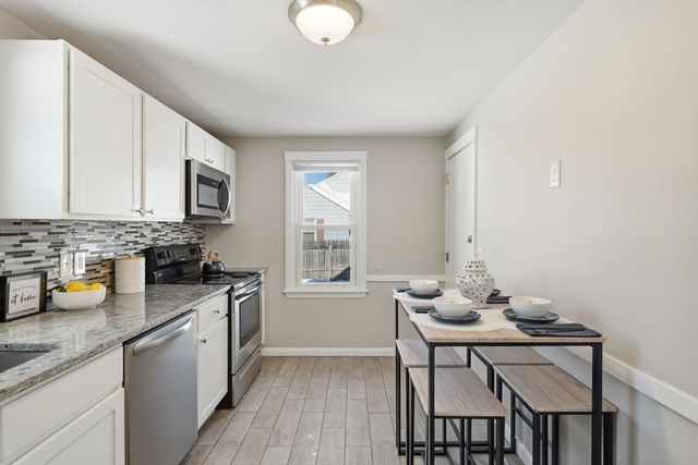 118 Pilgrim Road, Springfield, MA 01118