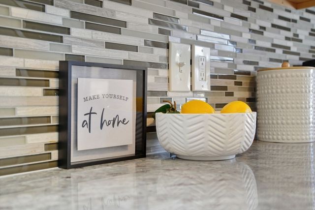 118 Pilgrim Road, Springfield, MA 01118