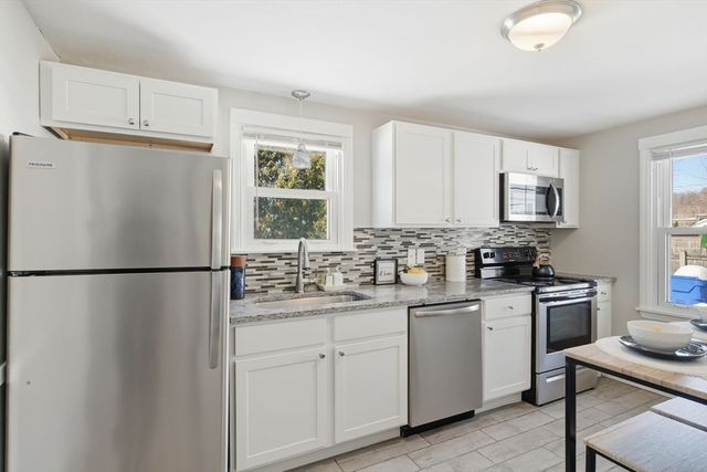 118 Pilgrim Road, Springfield, MA 01118