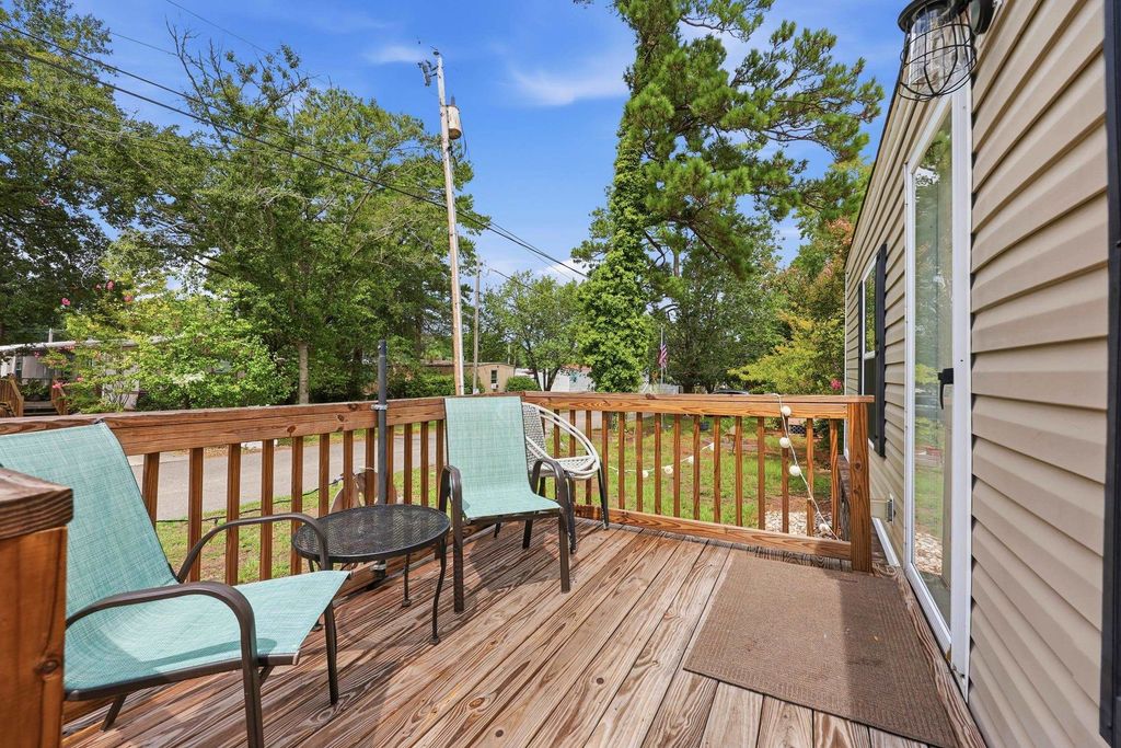 818 Wayne St., North Myrtle Beach, SC 29582 — photo 4