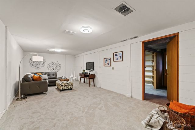 23312 Robin Hood Drive, Edmonds, WA 98020