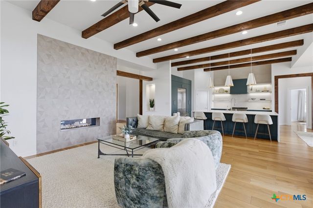 215 Mesa Vista Drive, Leander, TX 78641