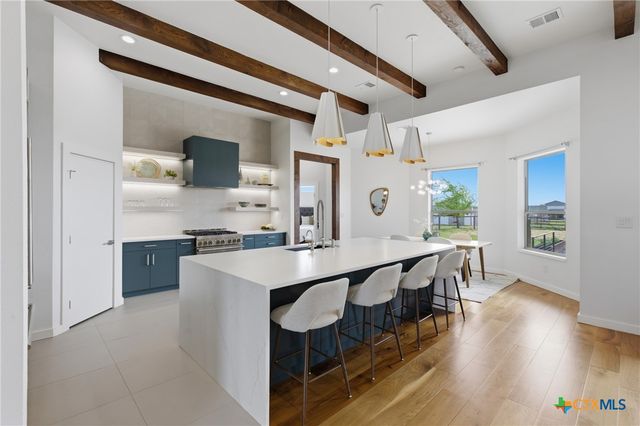 215 Mesa Vista Drive, Leander, TX 78641
