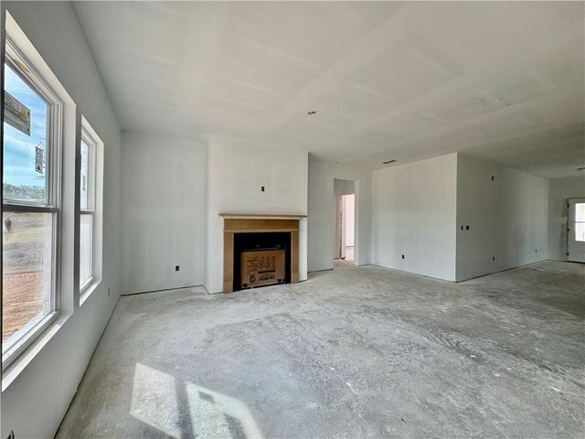 5444 Hargrove Way, Flowery Branch, GA 30542