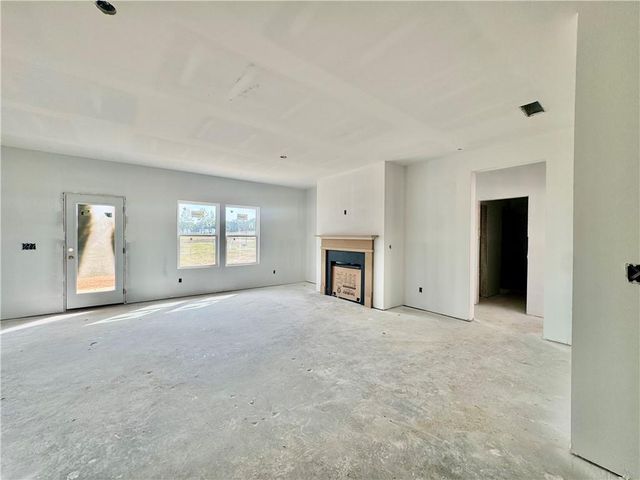 5444 Hargrove Way, Flowery Branch, GA 30542