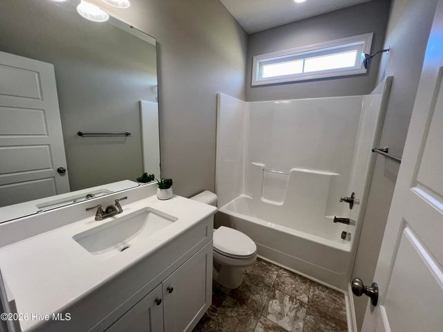 205 Creeks Edge Drive, Pikeville, NC 27863