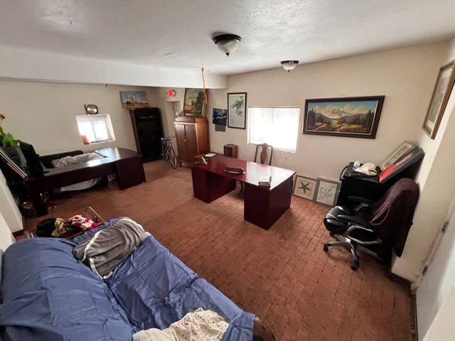 524 Gibson Boulevard SE, Albuquerque, NM 87102