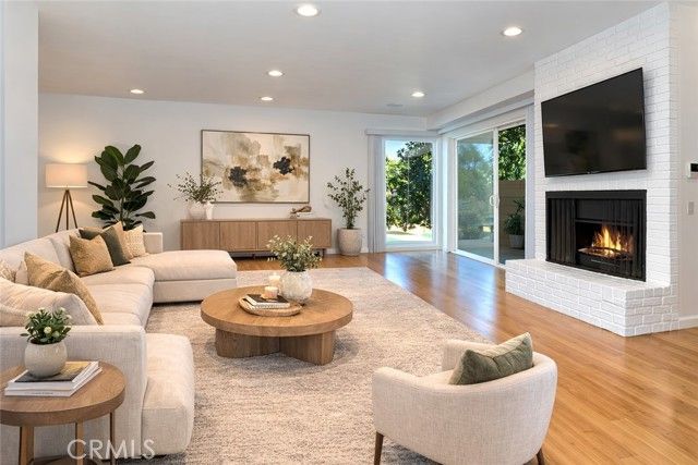 7240 Shirley 101, Reseda (los Angeles), CA 91335