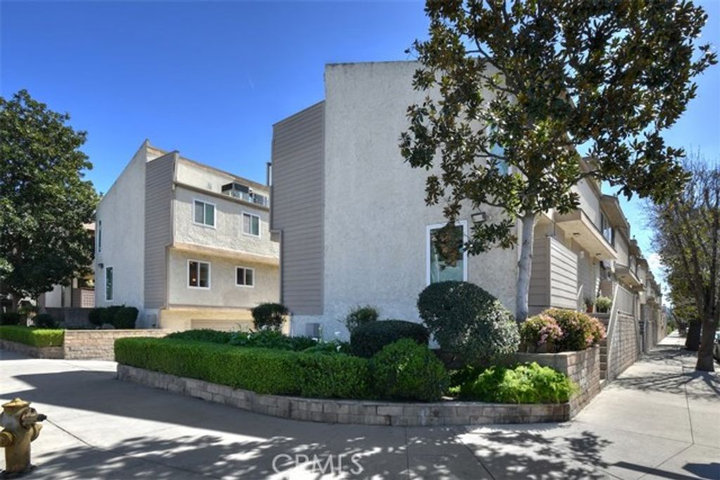 7240 Shirley 101, Reseda (los Angeles), CA 91335