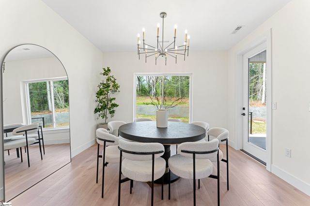 651 Narrow Circle, Inman, SC 29349