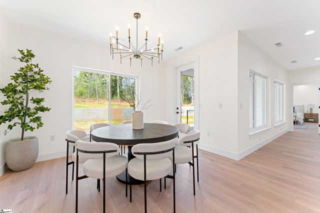 651 Narrow Circle, Inman, SC 29349
