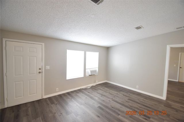 7515 SYMMES ROAD, Gibsonton, FL 33534