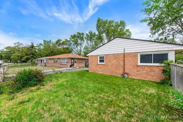 2756 Lancaster Drive, Markham, IL 60428