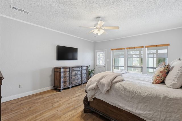 301 Chapelwood Drive, Colleyville, TX 76034