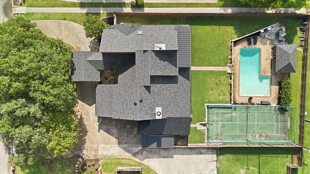 301 Chapelwood Drive, Colleyville, TX 76034