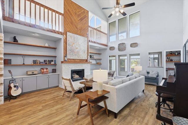 301 Chapelwood Drive, Colleyville, TX 76034