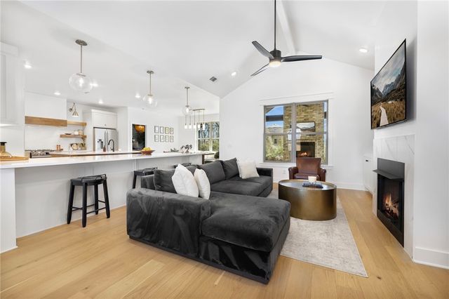 1339 Padova Avenue, Tontitown, AR 72762