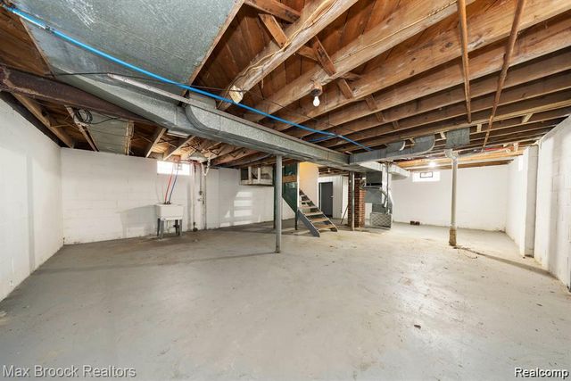 17187 Ferguson Street, Detroit, MI 48235