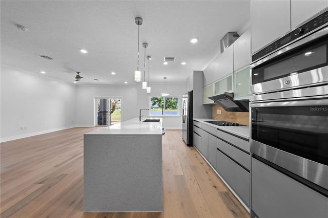 1935 GREENBRIAR TERRACE, Davenport, FL 33837