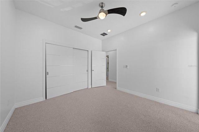 1935 GREENBRIAR TERRACE, Davenport, FL 33837