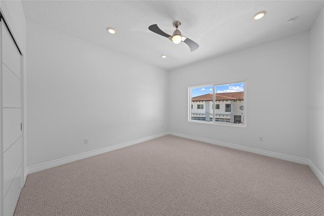 1935 GREENBRIAR TERRACE, Davenport, FL 33837