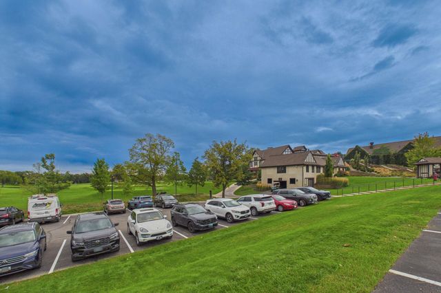 6005 Eden Prairie Road 210, Edina, MN 55436