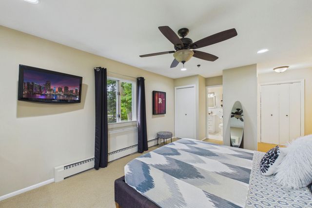 6005 Eden Prairie Road 210, Edina, MN 55436