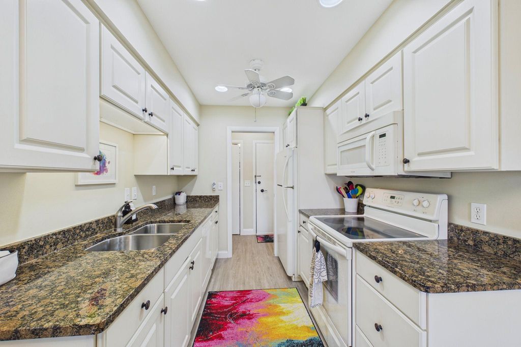 6005 Eden Prairie Road 210, Edina, MN 55436 — photo 4