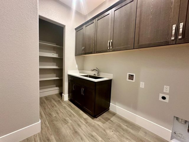 11625 Tortuguero Way, Rancho Cordova, CA 95742