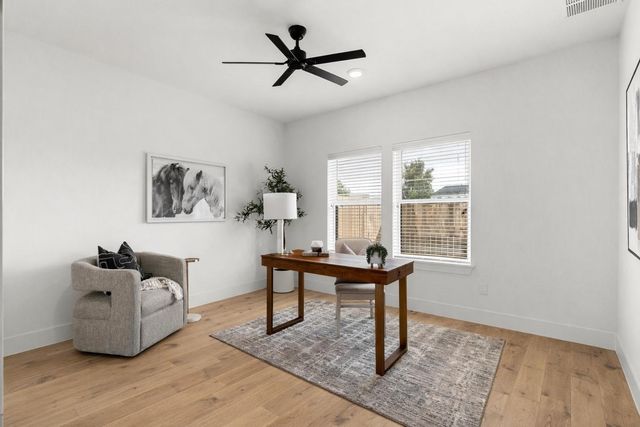 1614 Ojeman Road E, Houston, TX 77055