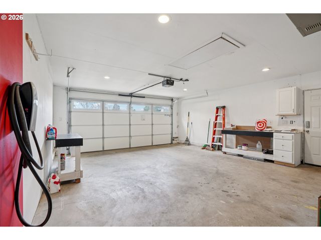 2140 Sw WYNWOOD Ave, Portland, OR 97225