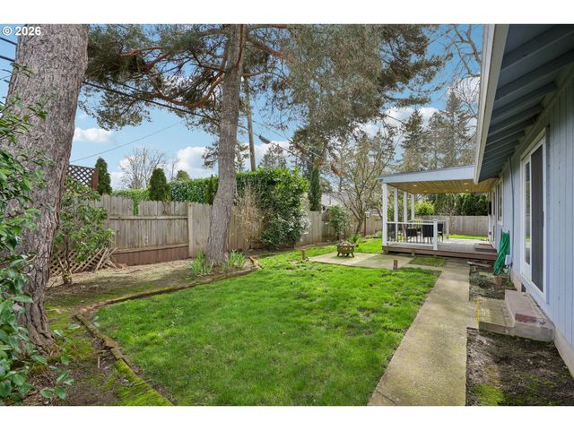 2140 Sw WYNWOOD Ave, Portland, OR 97225