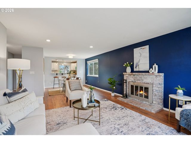 2140 Sw WYNWOOD Ave, Portland, OR 97225