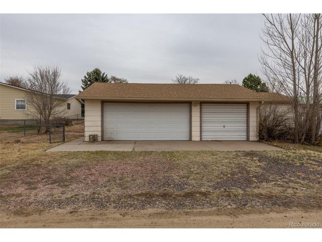 114 6th St, Hugo, CO 80821