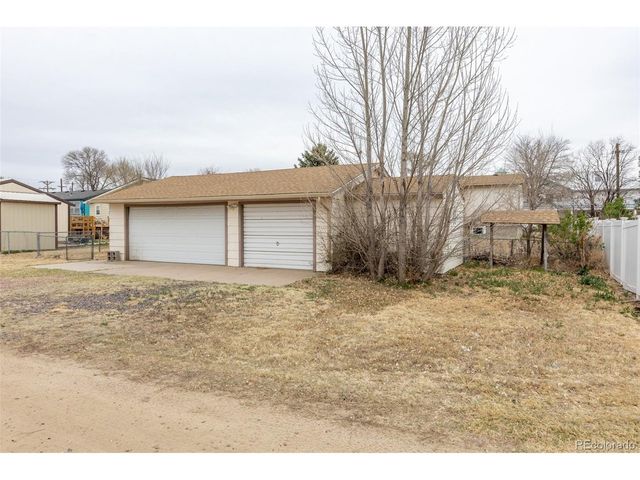 114 6th St, Hugo, CO 80821