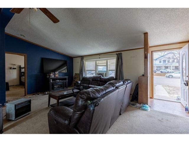 114 6th St, Hugo, CO 80821
