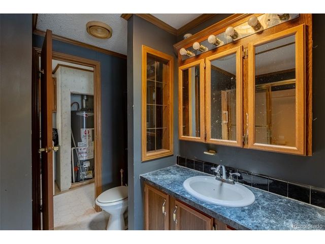 114 6th St, Hugo, CO 80821