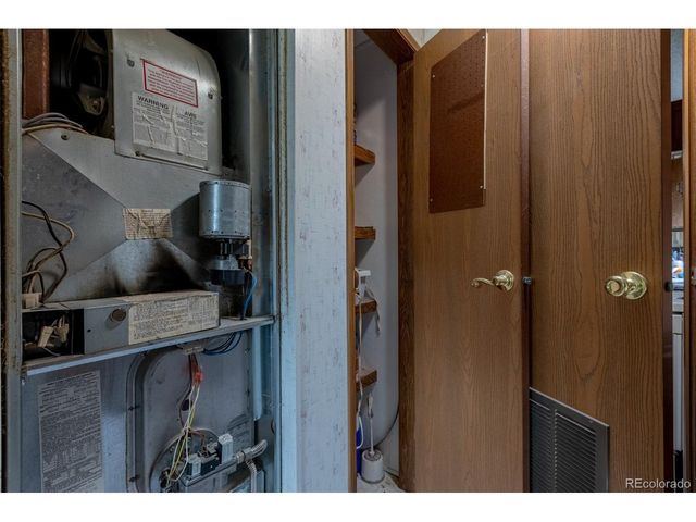 114 6th St, Hugo, CO 80821