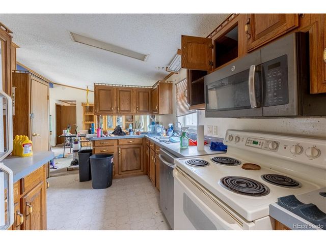 114 6th St, Hugo, CO 80821
