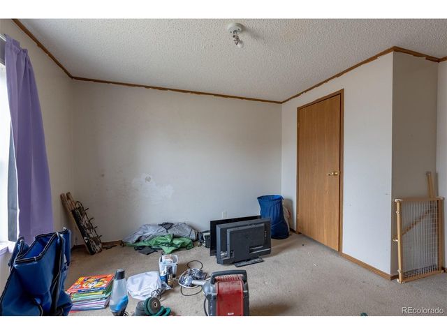 114 6th St, Hugo, CO 80821