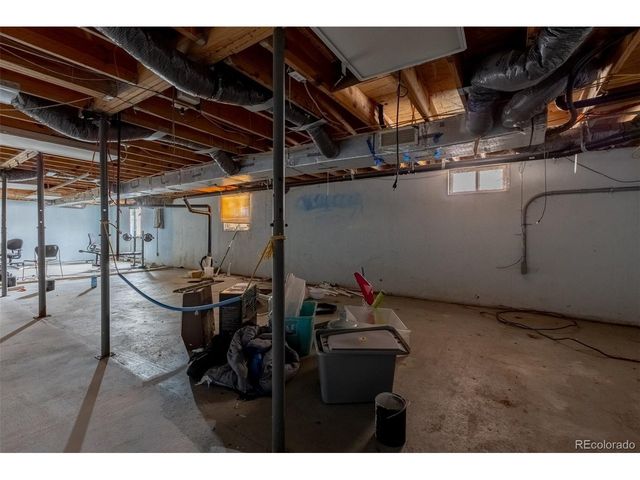 114 6th St, Hugo, CO 80821