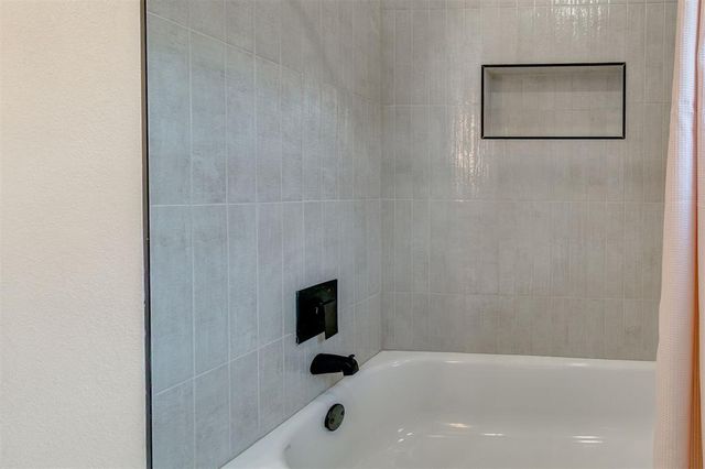 7413 NW 103rd Street, Oklahoma City, OK 73162