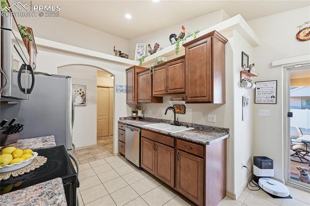 2218 Cliffmoor Lane, Pueblo, CO 81008