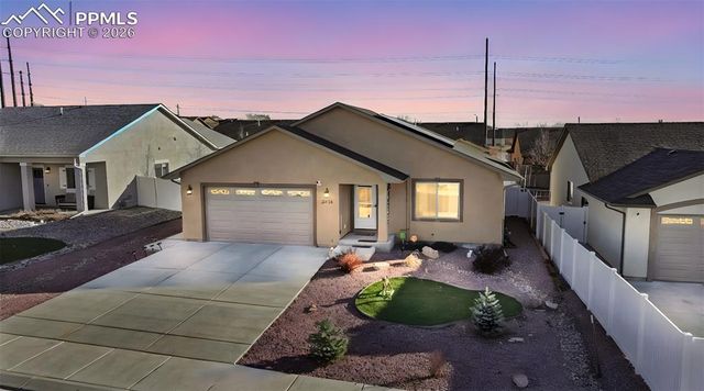 2218 Cliffmoor Lane, Pueblo, CO 81008