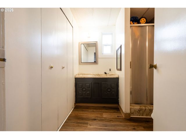 3553 LINDA St, Woodburn, OR 97071