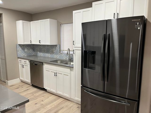 1002 S ROOSEVELT Street, Tempe, AZ 85281