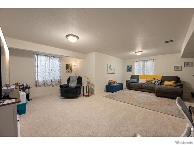 2584 Grizzly Place, Johnstown, CO 80534